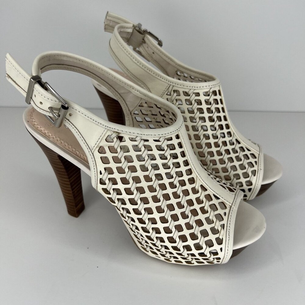 Gianni Bini Bohemian Class Heels Womens Size 6.5 Peep-Toe Cut-Out Buckled Shoes - Picture 2 of 9